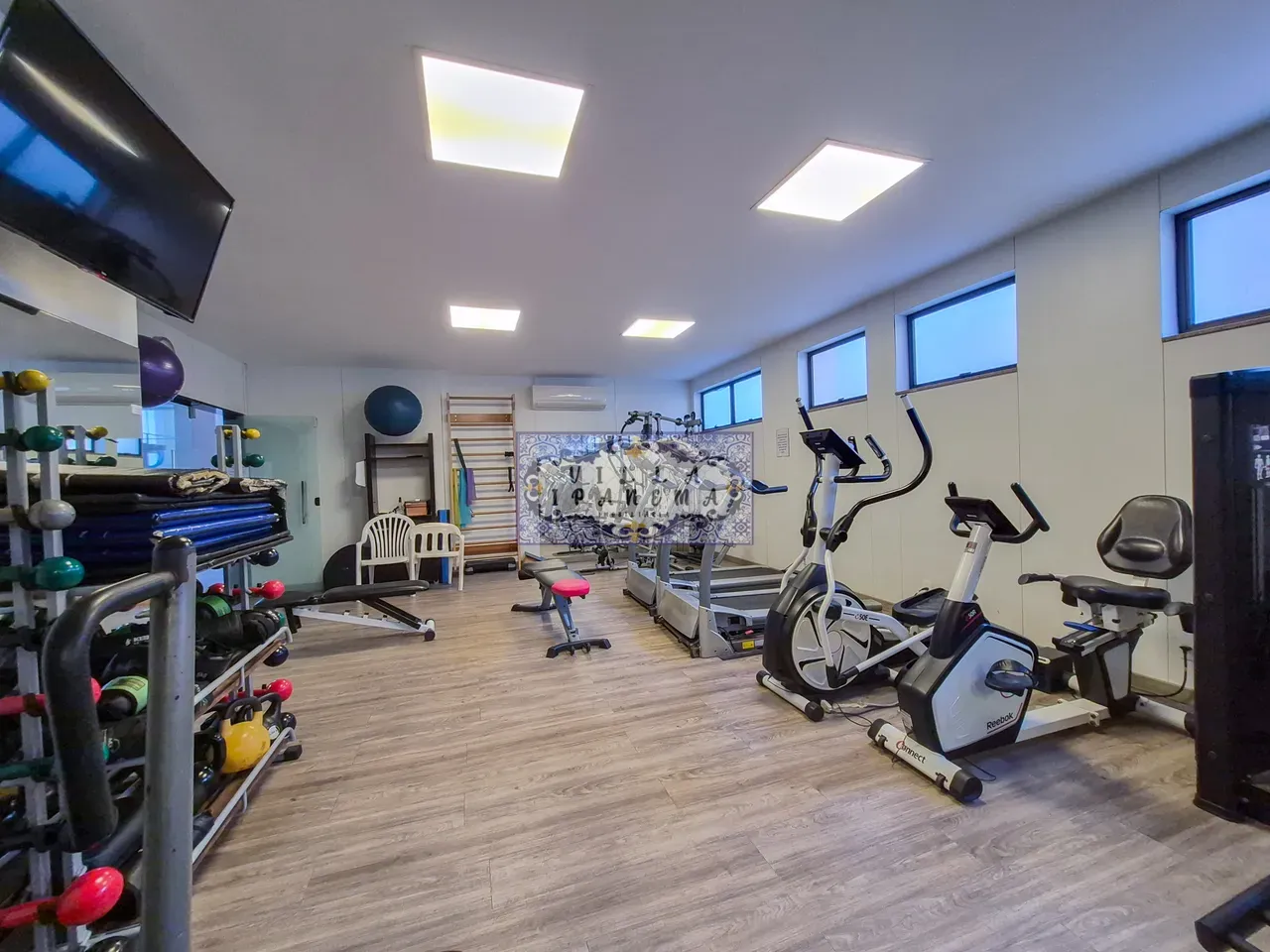 Furnished 286 m² penthouse with 4 bedrooms and 4 baths — photo 73