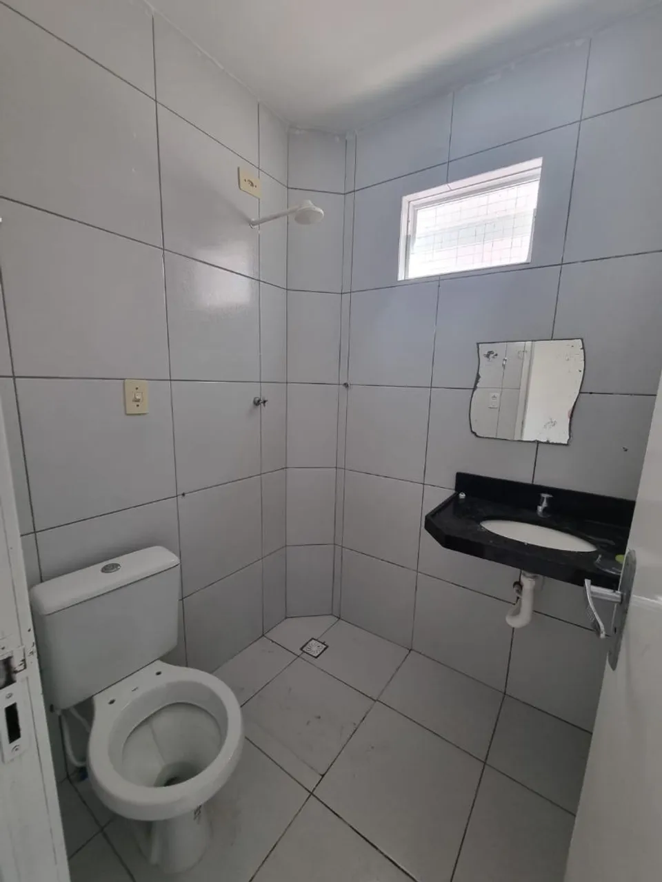 Квартира без меблів з 3 спальнями та балконом — photo 4