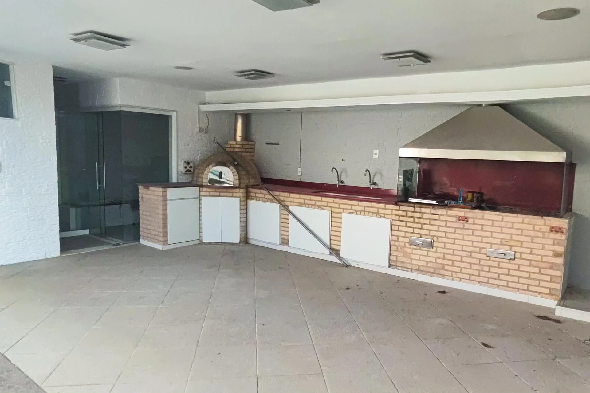 Casa mobiliada em condomínio com 6 suítes e 8 banheiros — photo 54