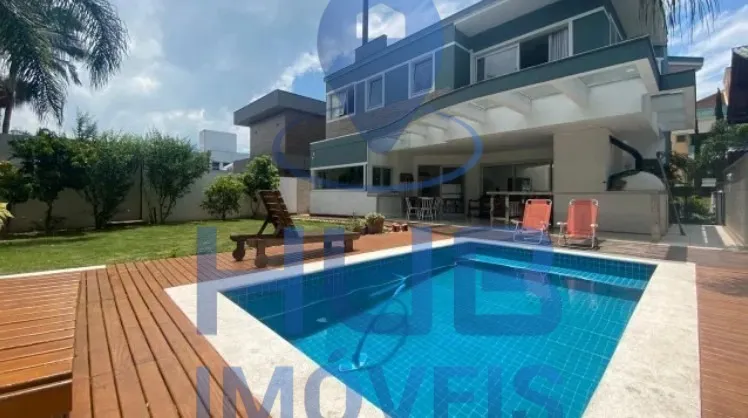 House with 5 bedrooms, 7 bathrooms and 500 m²