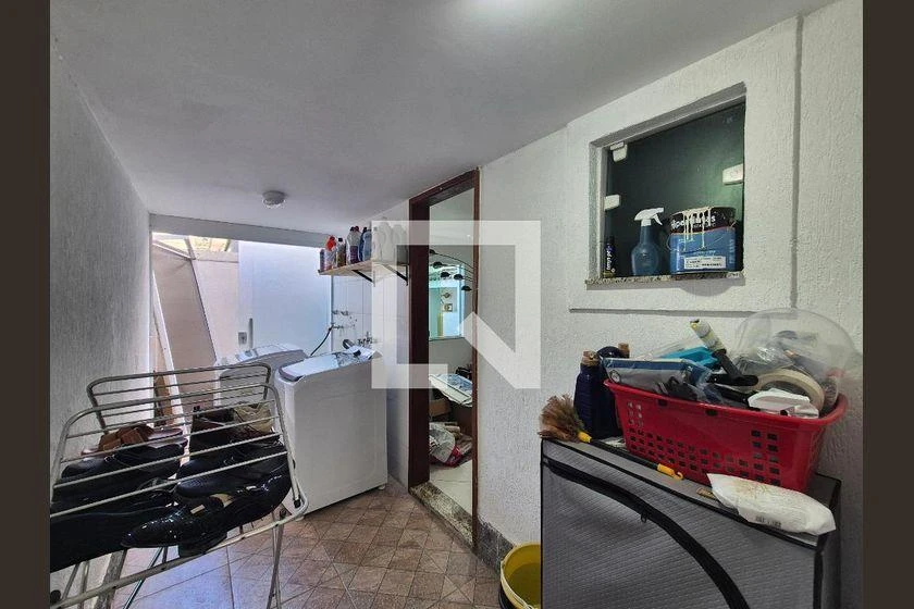 Rentable house with 4 en-suite bedrooms and 320 m² — photo 25