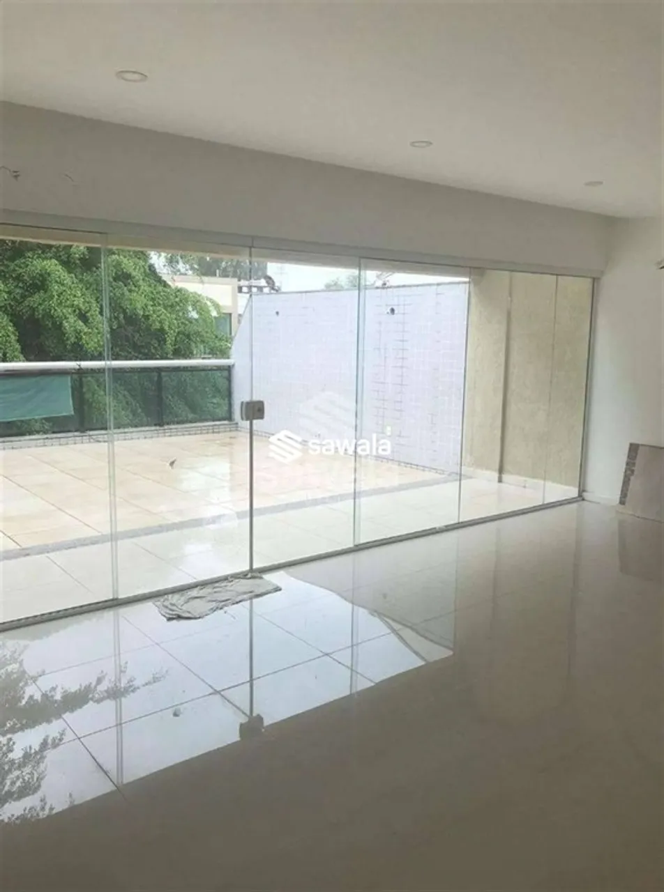 Unfurnished apartment with 3 bedrooms and 172 m² — photo 11
