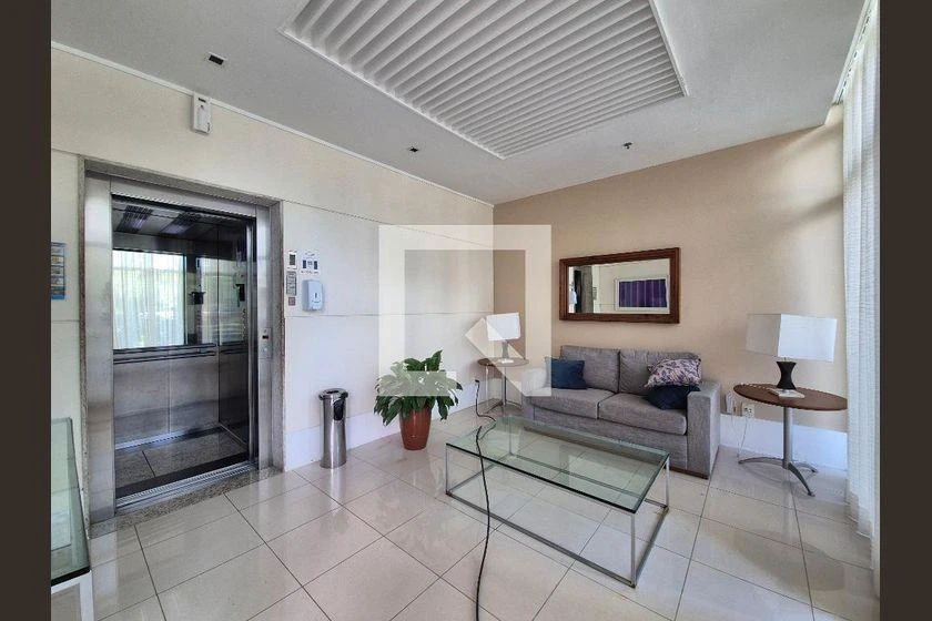 Furnished 3-bedroom apartment with balcony and views — photo 6