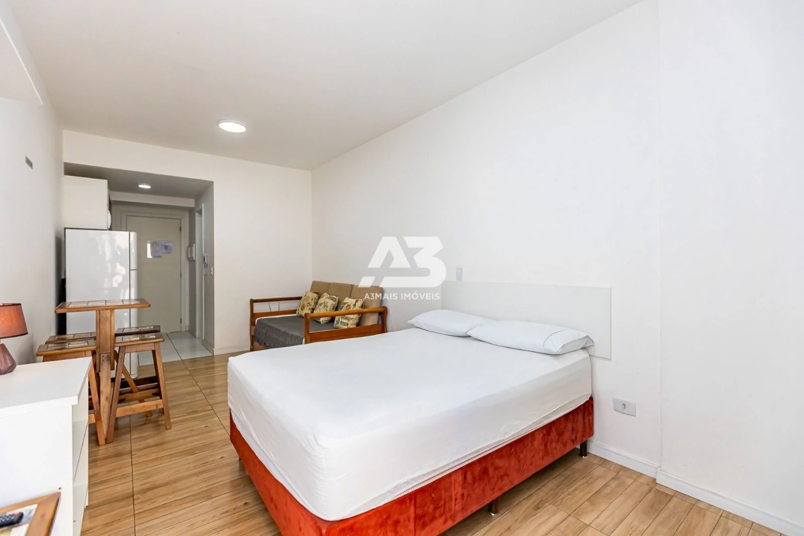 Apartamento mobiliado de 1 quarto com máquina de lavar — photo 2