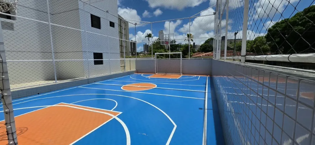 2-bedroom apartment in a building with a gym — photo 18