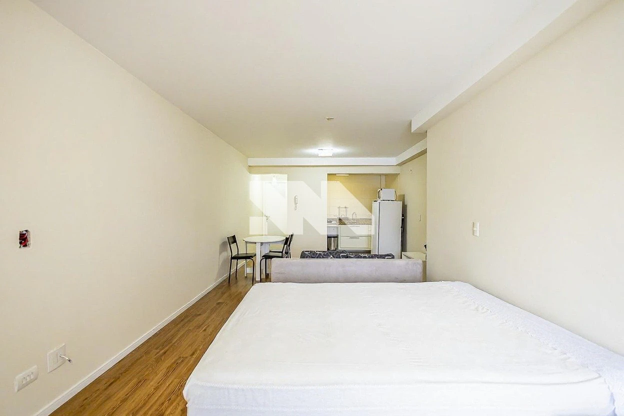 Furnished one-bedroom, 44 m² apartment in Curitiba — photo 13