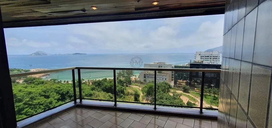 Triplex penthouse 900 m² with 2 bedrooms and 7 bathrooms — photo 18