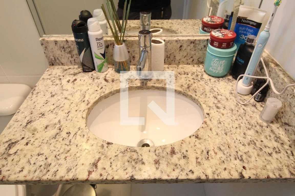 Собственный бассейн и 2 спальни: квартира 64 м² — photo 10