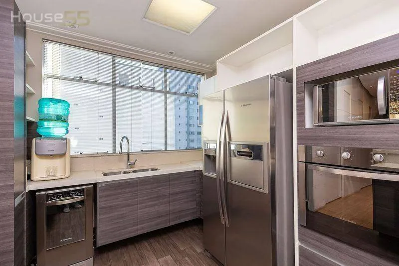 113 m² apartment with 1 bedroom and a balcony — photo 16
