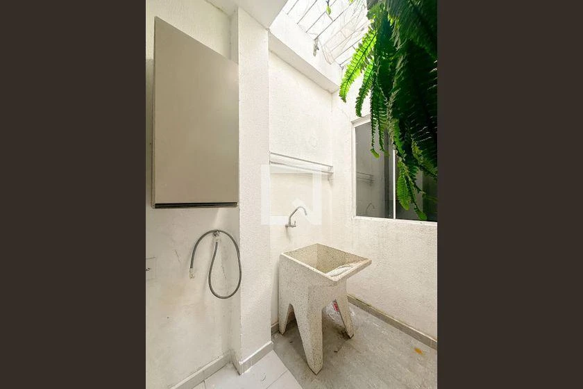 Casa de 2 dormitorios, 1 con baño propio, 300 m² — photo 31