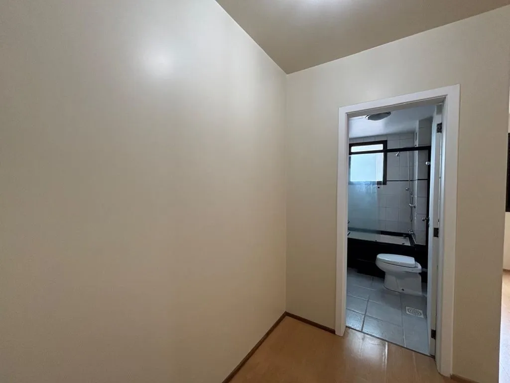 113 m² apartment with a bathtub and a water view — photo 46