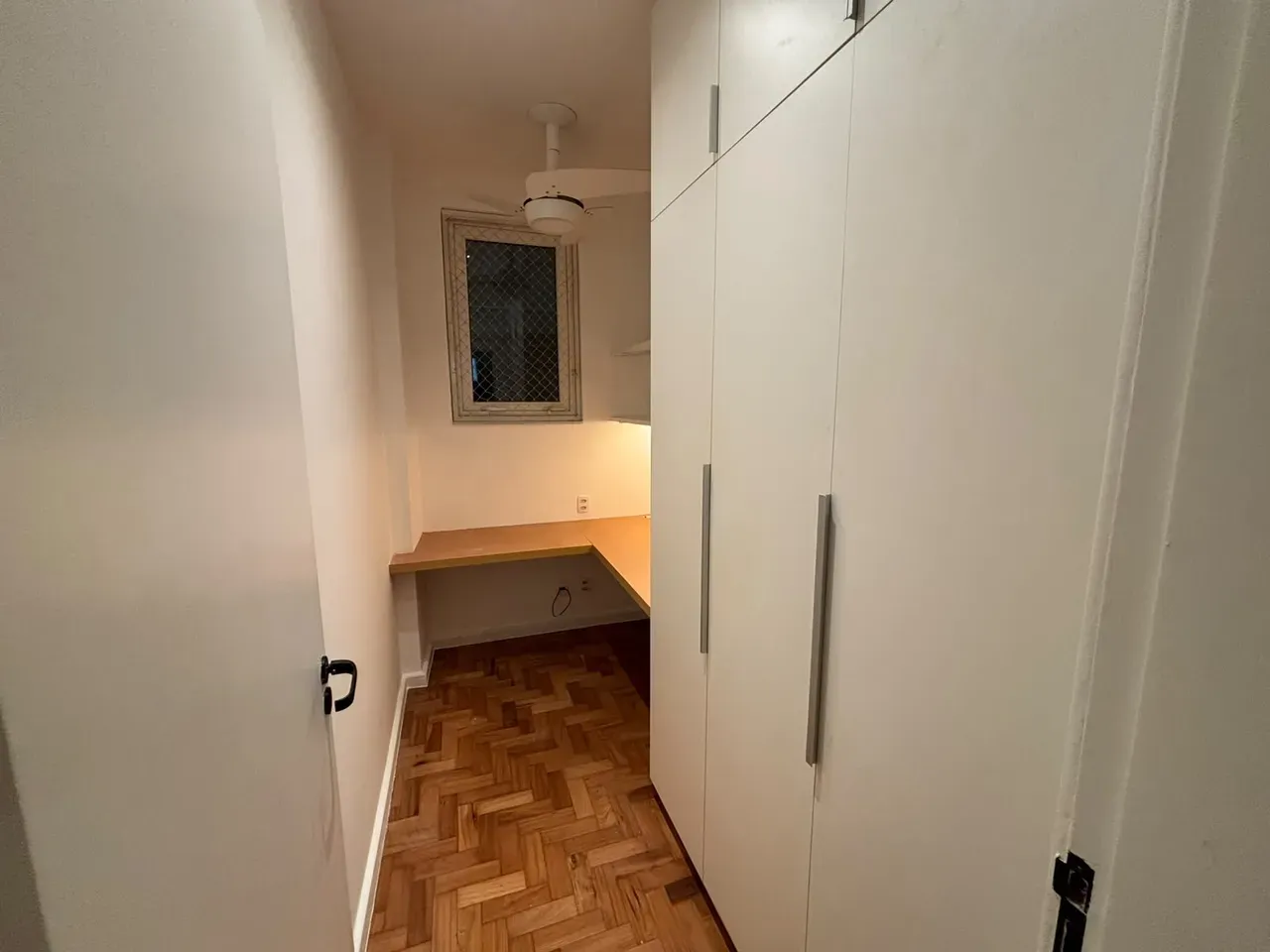 Departamento, 77 m², con ventanales de piso a techo — photo 3