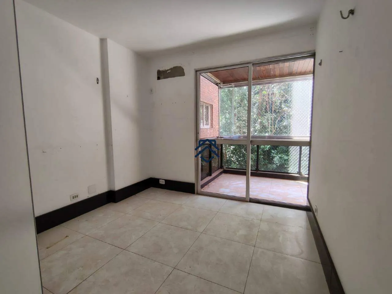 Apartment with 3 bedrooms, 4 baths and 160 m² — photo 2