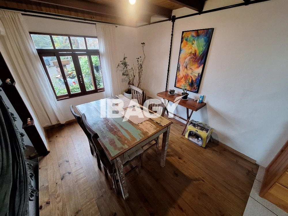 Дом с 3 спальнями, 200 м² и 2 парковочными местами — photo 2