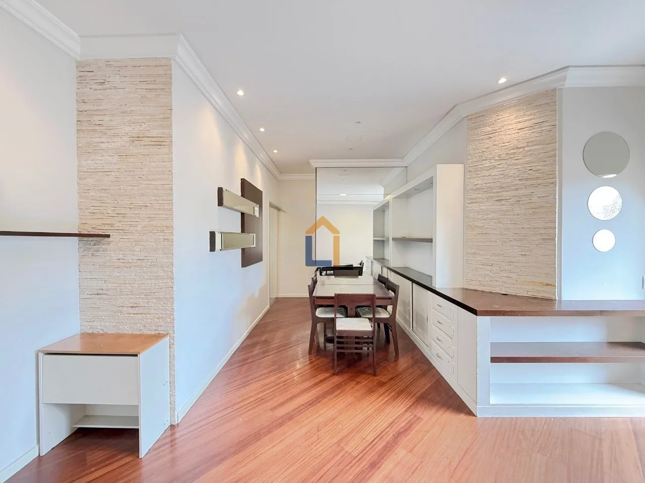 3-bedroom apartment with a washing machine in Curitiba — photo 11