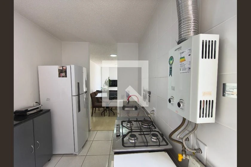 Apartamento mobiliado de 2 quartos em condomínio com piscina — photo 20