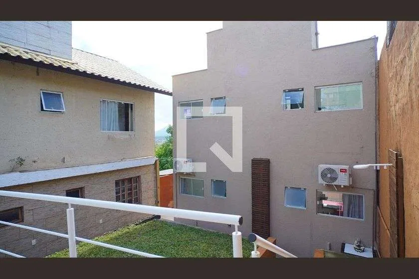 Studio mobiliado com vista para as montanhas — photo 16