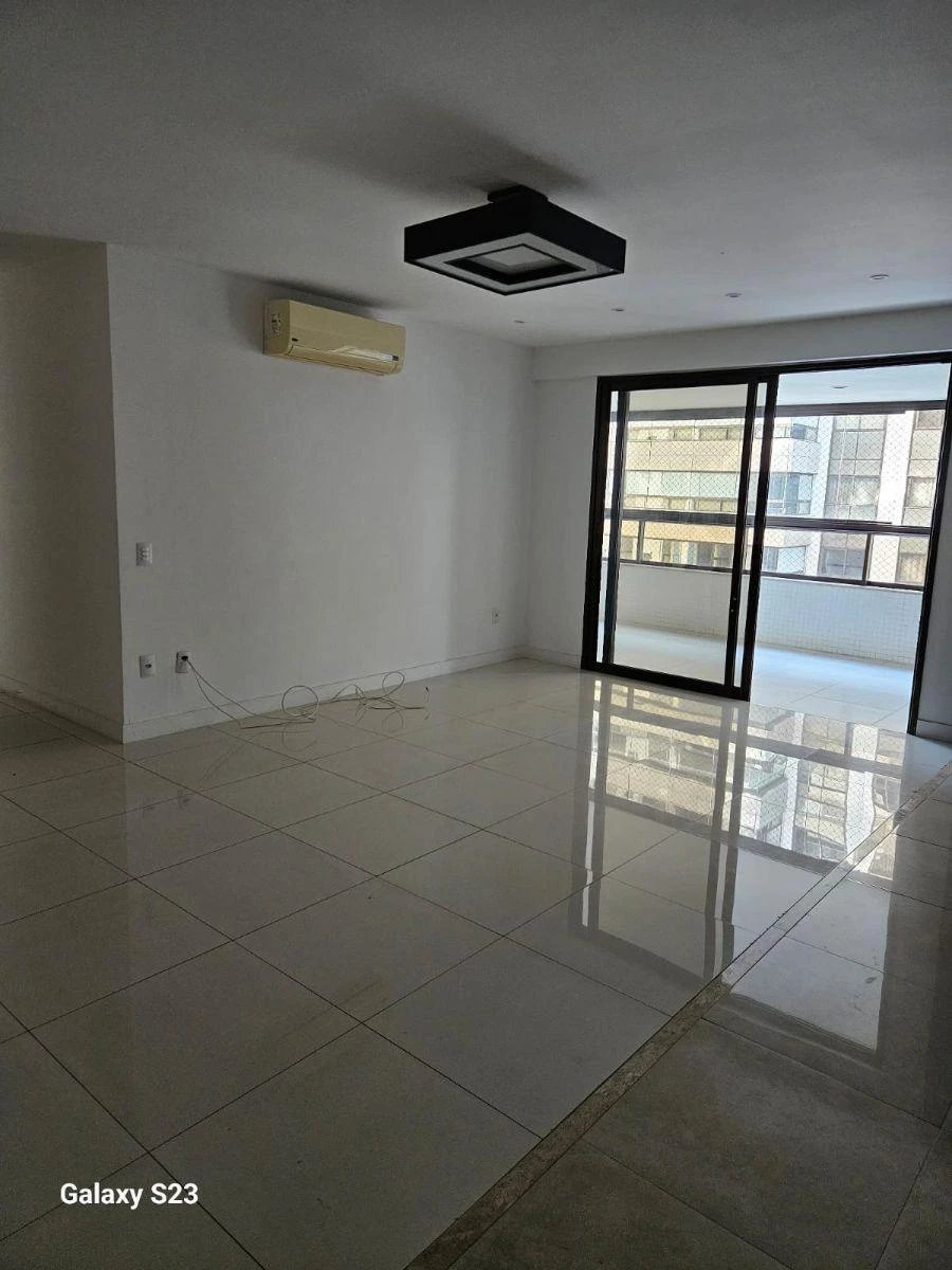 Apartment with 3 bedrooms and 3 bathrooms and 2 parking spots — photo 23