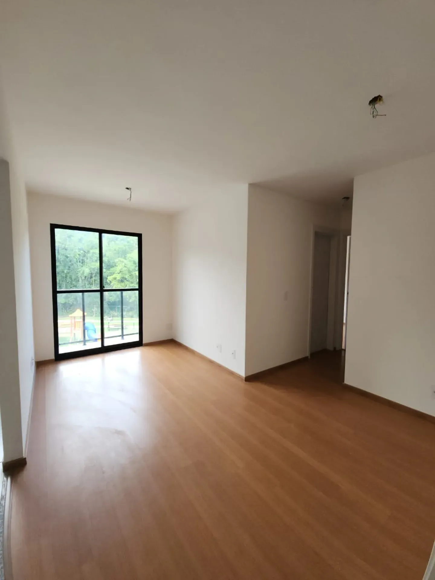 Park view in a 2-bedroom apartment, 48 m² — photo 4