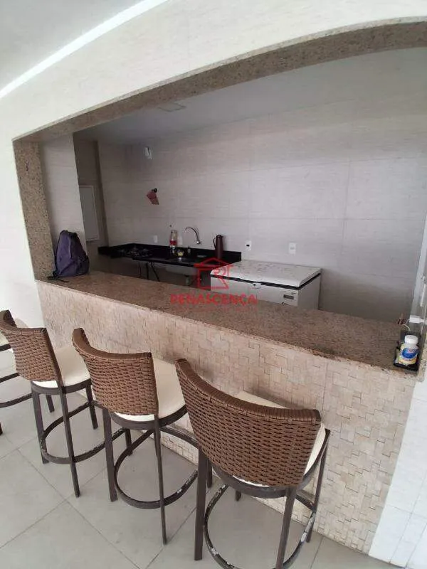 Balcony with a grill in a 2-bedroom apartment, 80 m² — photo 20