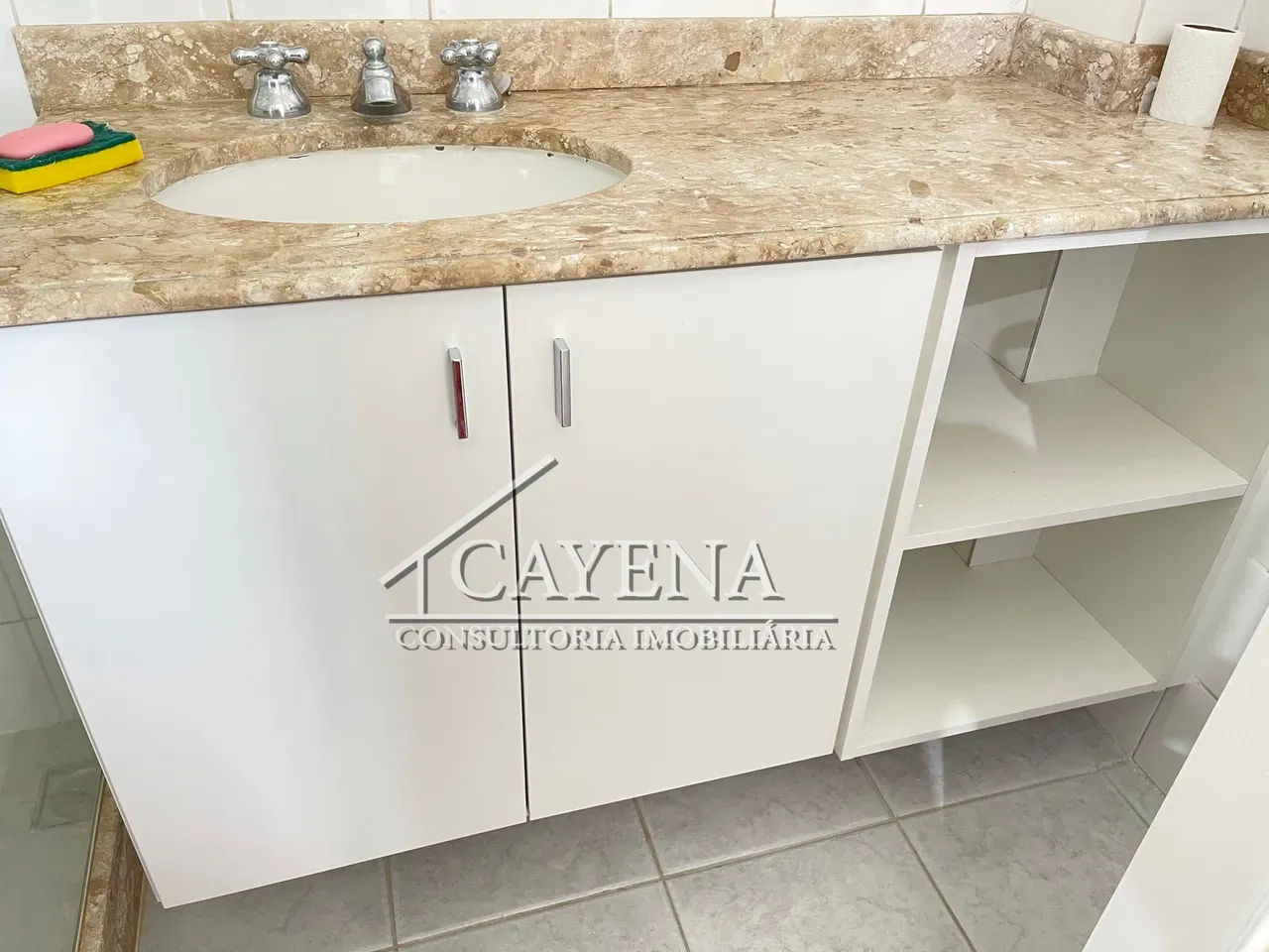 4 quartos e banheira: casa de 650 m² — photo 51