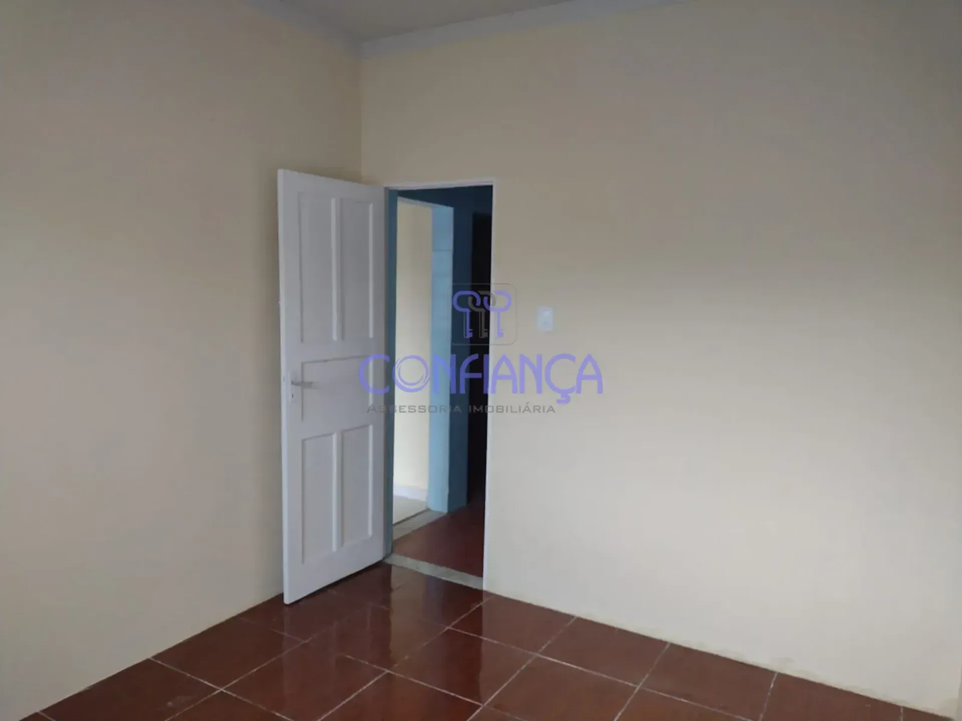 House with 2 bedrooms and 1 bathroom no parking — photo 3