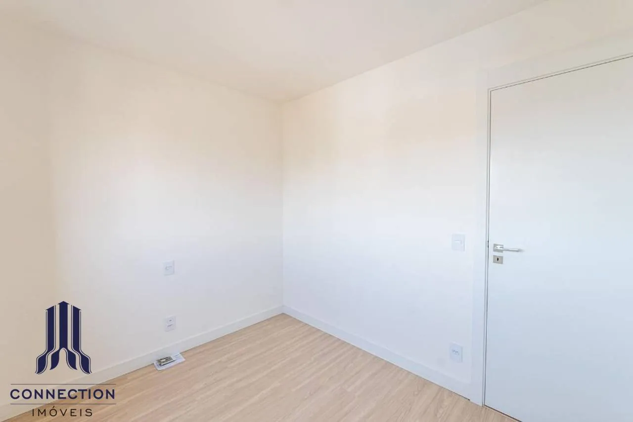 Floor-to-ceiling windows in a 2-bedroom apartment, 83 m² — photo 12