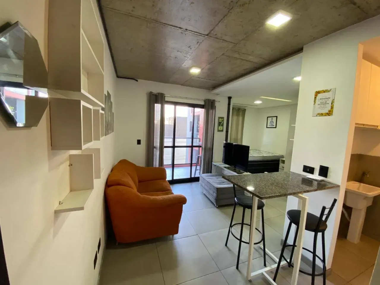 Furnished 30 m² apartment with 1 bedroom and balcony