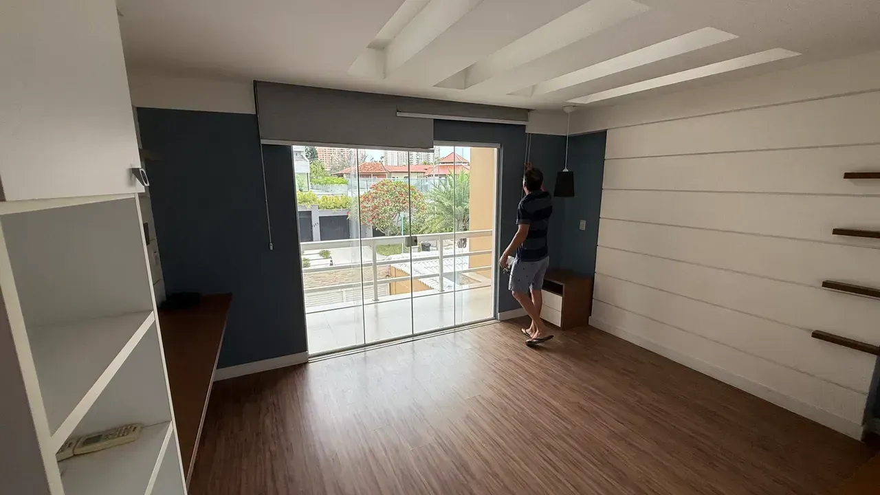 Rental house with 518 m², 5 bedrooms and 5 bathrooms — photo 2