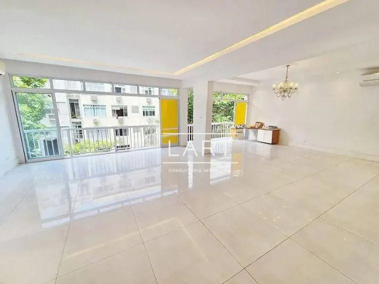 Furnished 4-bedroom apartment with 5 bathrooms — photo 4