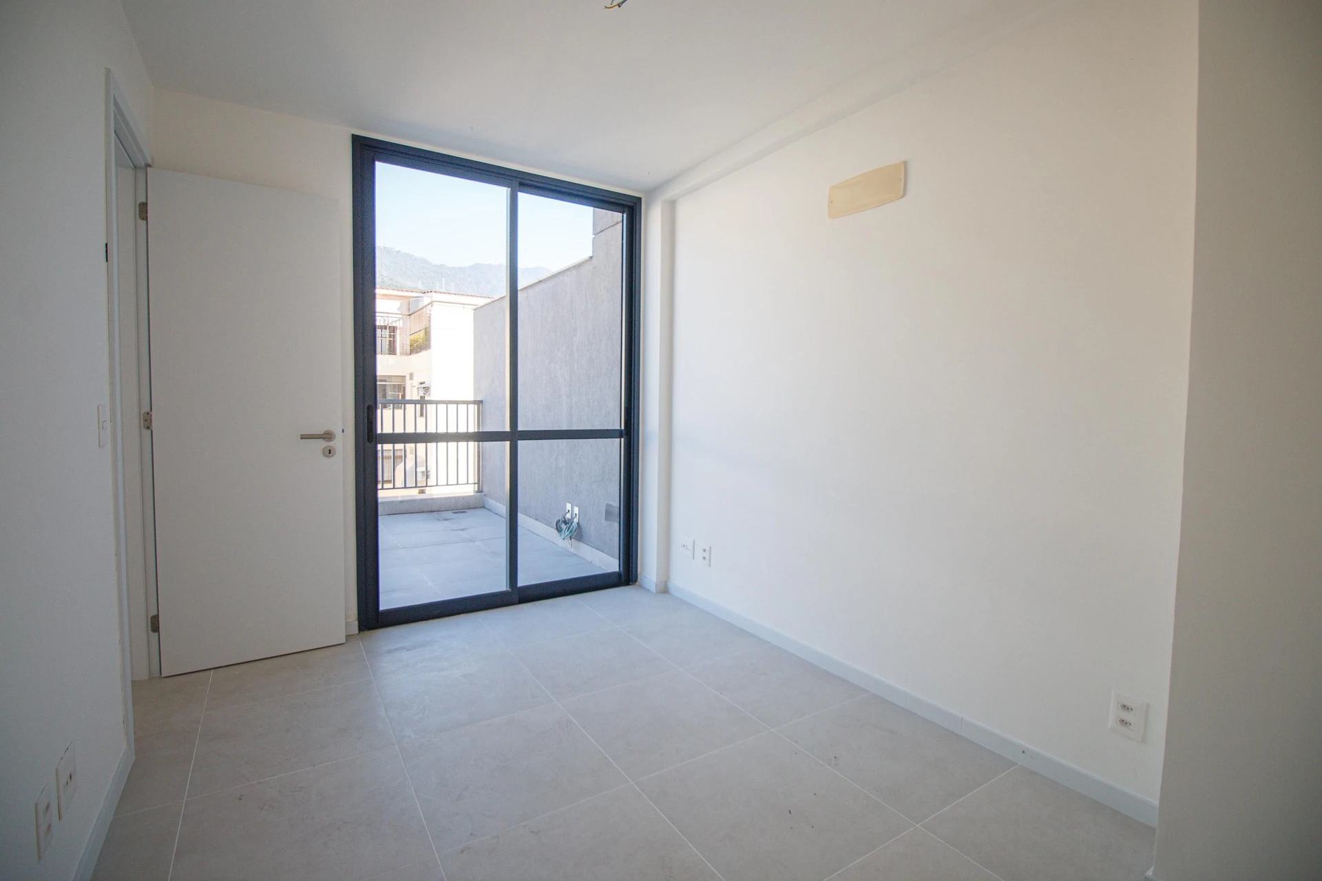 Apartamento mobiliado com 3 quartos e 3 banheiros — photo 34