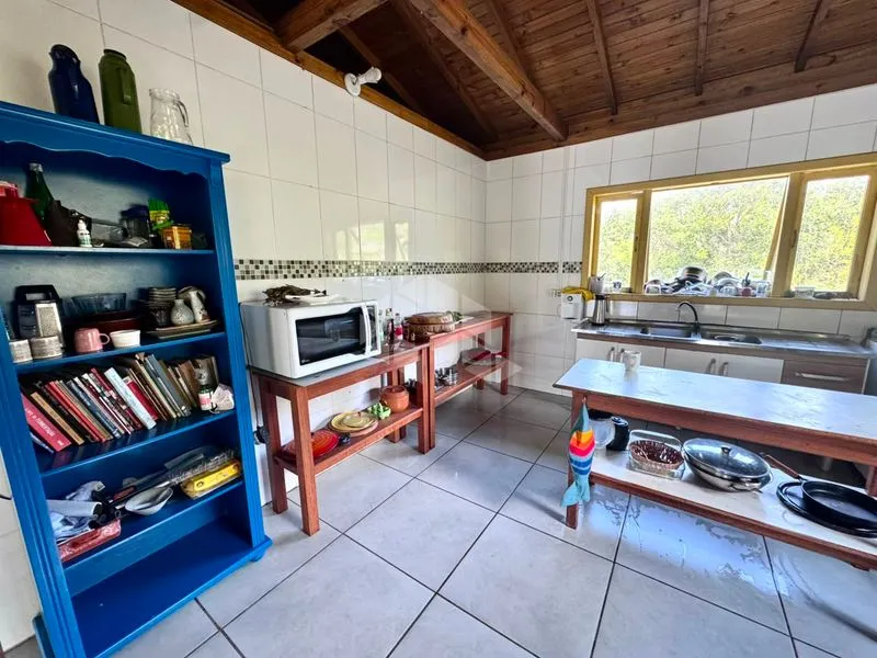 Furnished 2-bedroom house with 1 bath and 100 m² — photo 2