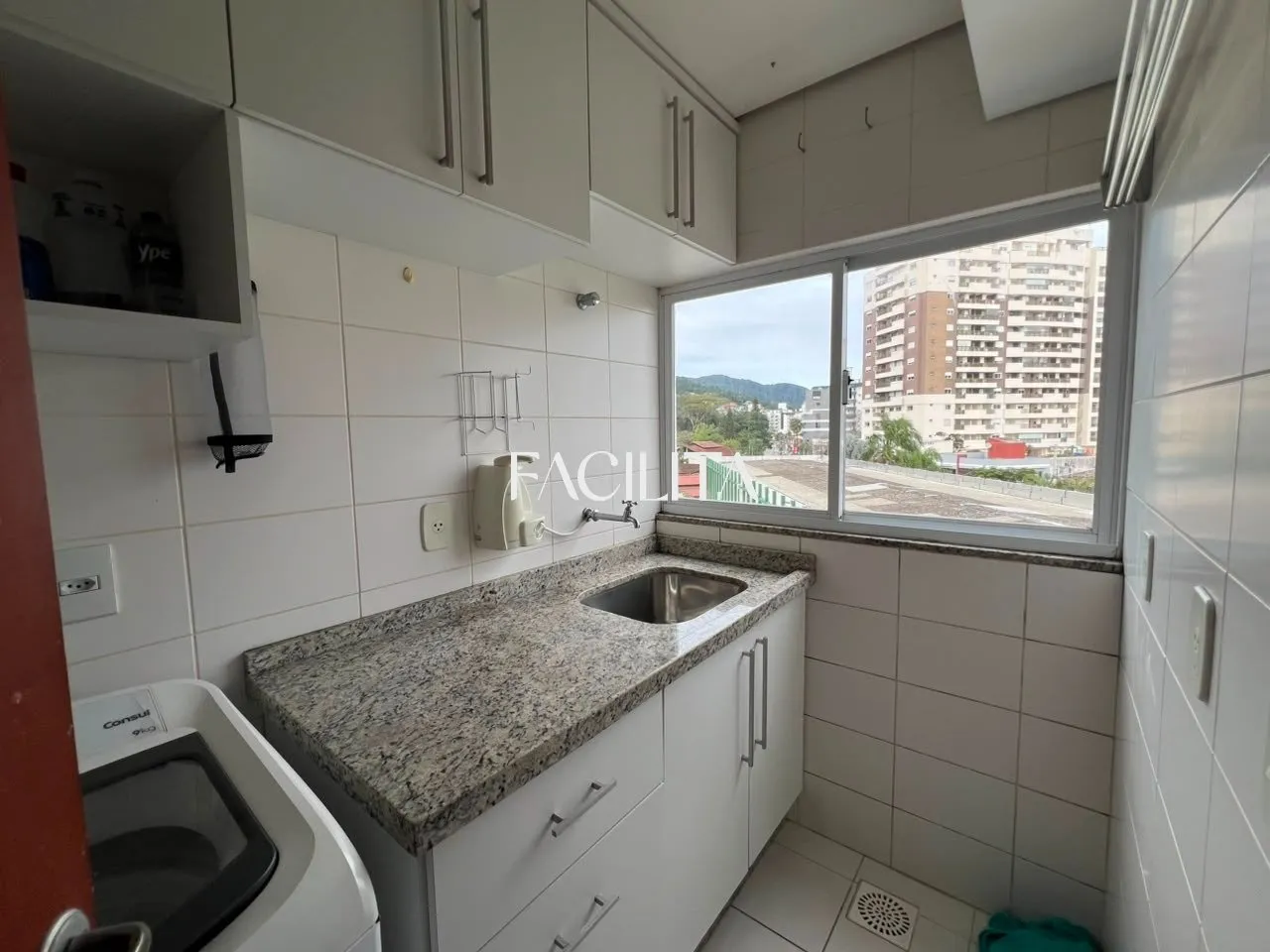 1st-floor apartment with 2 bedrooms and 1 en-suite — photo 8