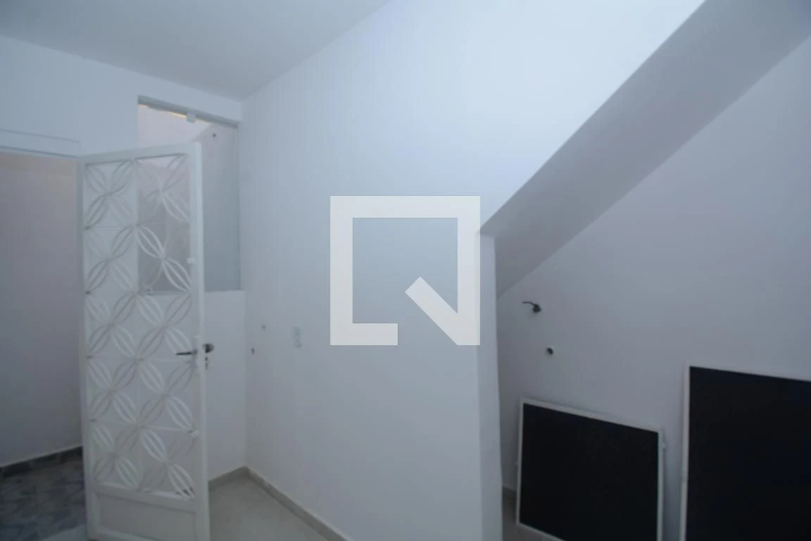 Casa sem mobília com 2 quartos, 1 banheiro e vaga — photo 47