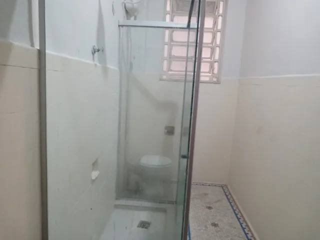 Unfurnished 1-bedroom apartment with separate kitchen — photo 11