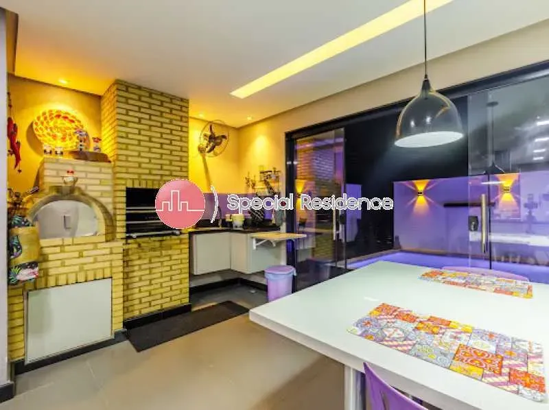Furnished triplex house with 3 bedrooms and 5 bathrooms — photo 2