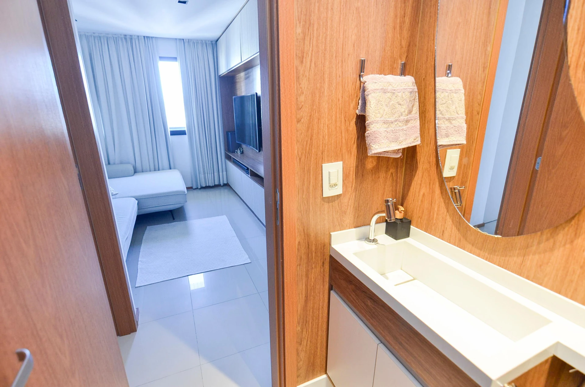 Furnished 3-bedroom apartment with balcony and BBQ grill — photo 35