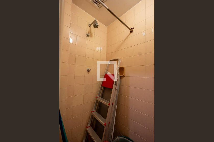 Apartment, 77 m², with wood or laminate floors — photo 45