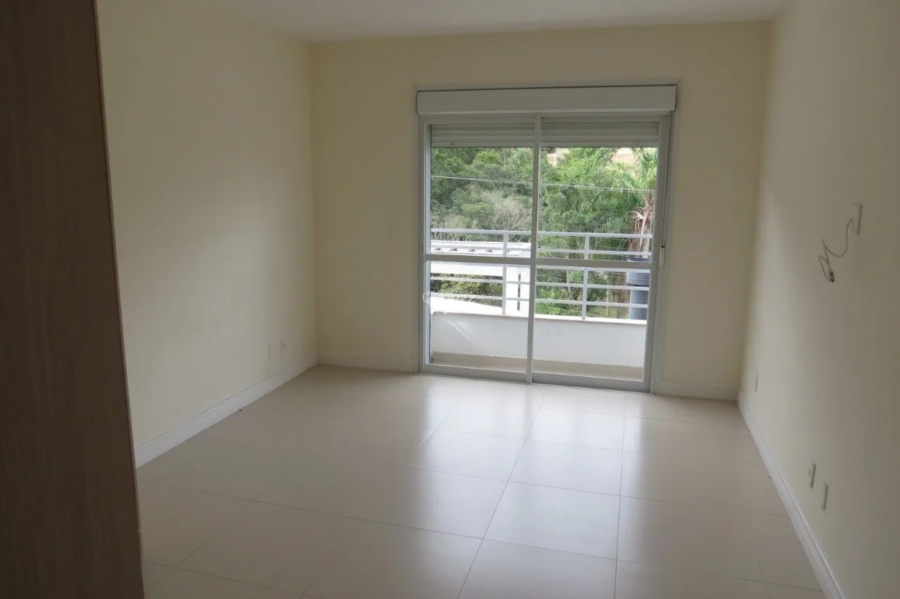Condominium house with 3 en-suites and 422 m² — photo 4