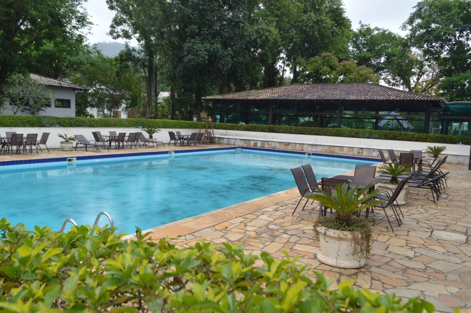 Casa mobiliada em condomínio com 6 suítes e 8 banheiros — photo 127