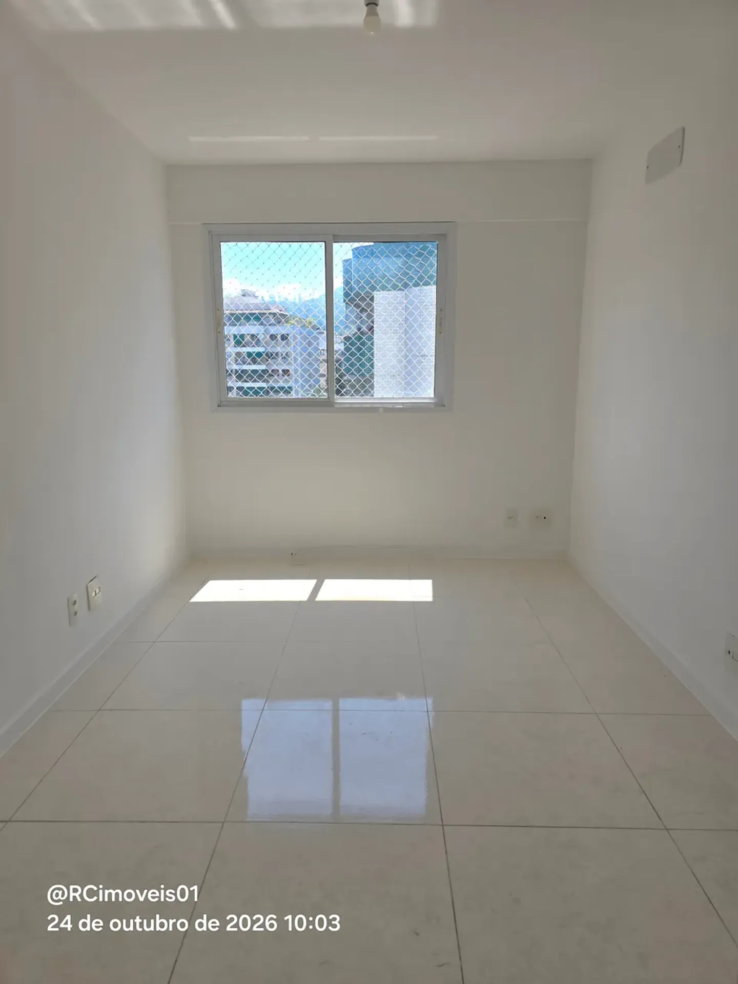 Apartment on the 5th floor with a mountain view — photo 34