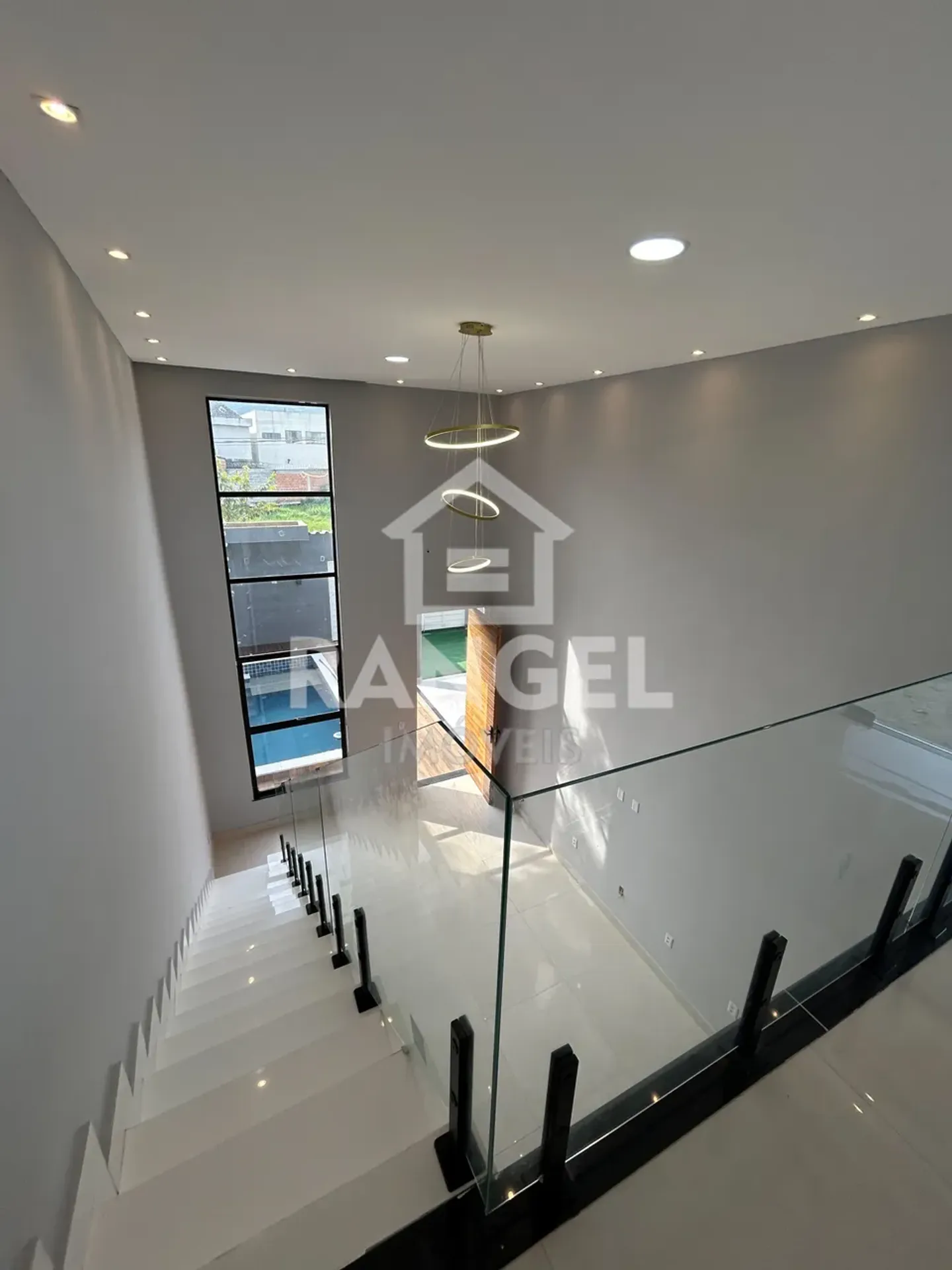 3-bedroom house with a washing machine — photo 16
