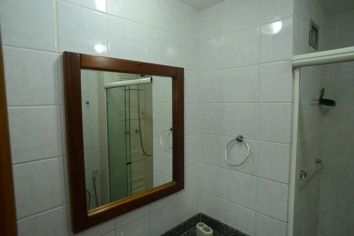Furnished 2-bedroom apartment with a balcony — photo 9