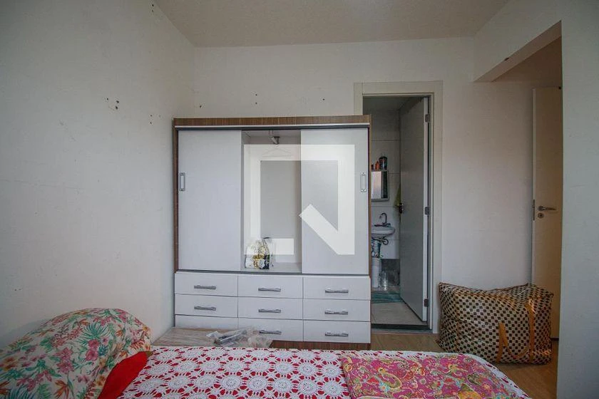 2-bedroom apartment in a building with a gym — photo 26