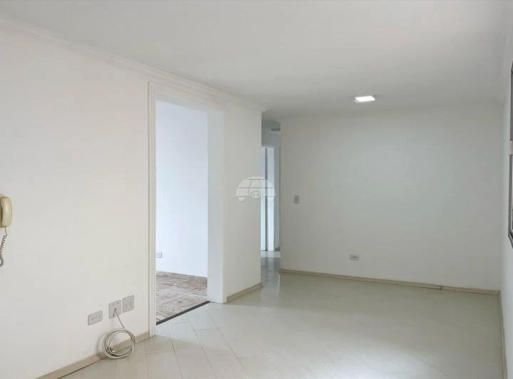 72 m² apartment with 3 bedrooms and built-in kitchen cabinets — photo 3