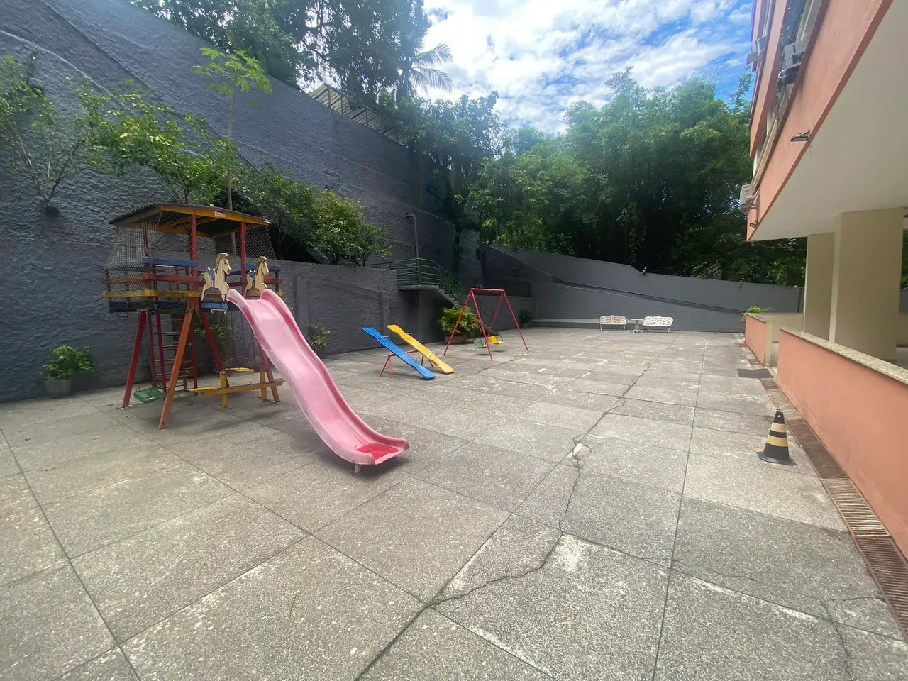 Mountain view in a 2-bedroom apartment, 60 m² — photo 34