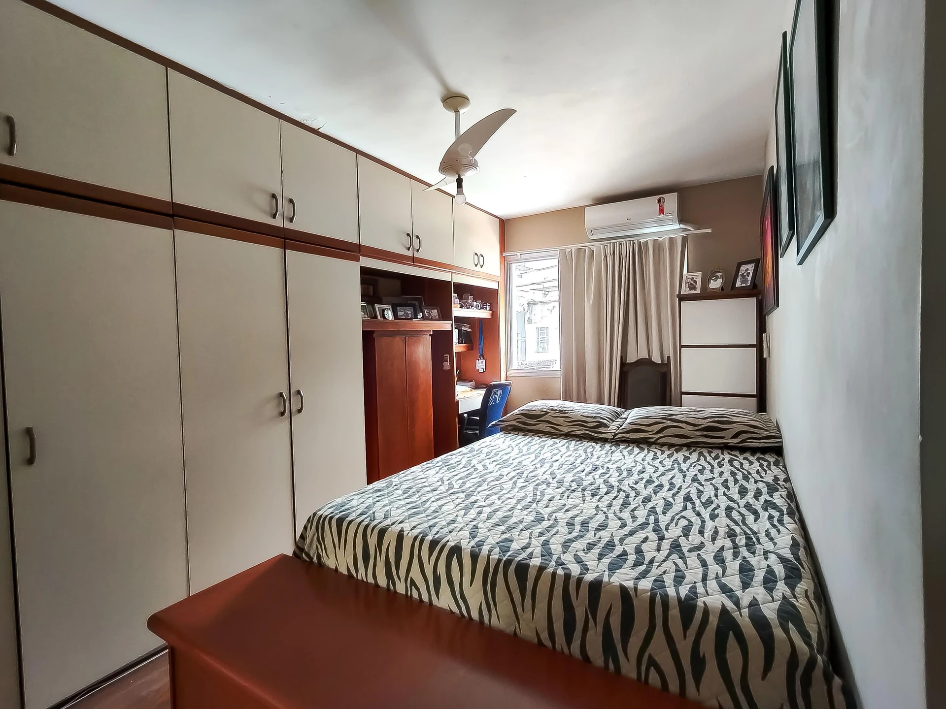 Mountain view in a 3-bedroom apartment, 200 m² — photo 6