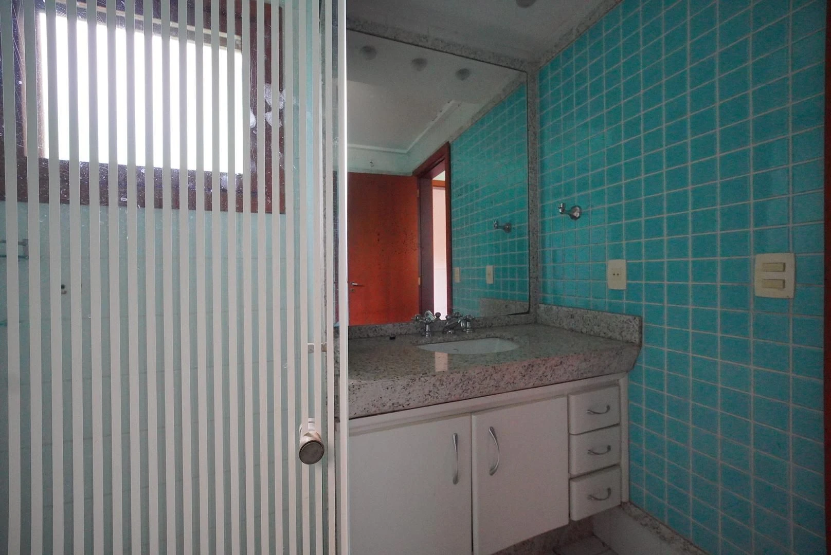 Дом с 7 спальнями и джакузи — photo 22