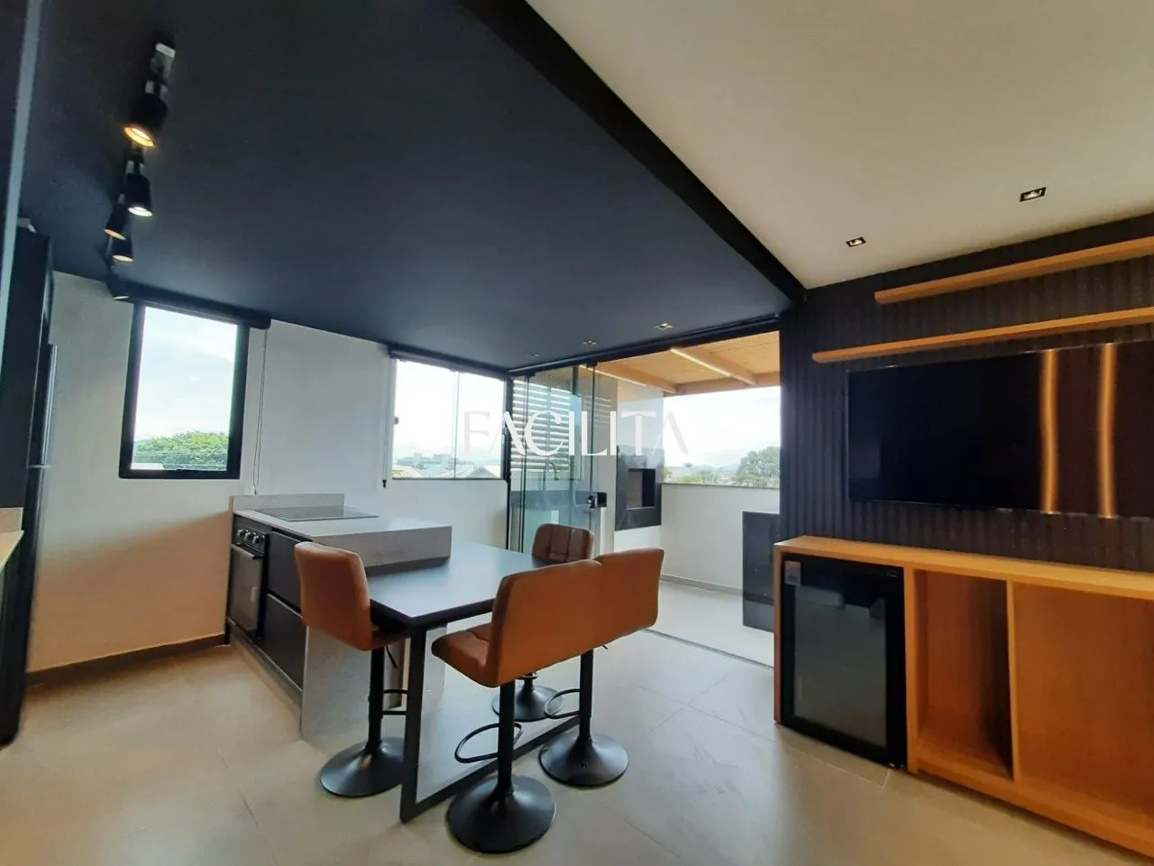 Меблированная мансарда 30 м² с 1 спальней — photo 33