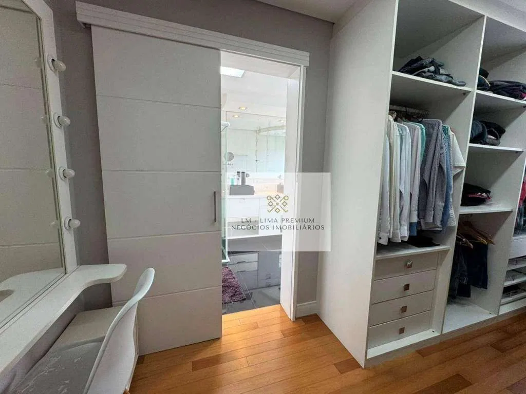3-suite house with 364 m² and 4 parking spaces — photo 20
